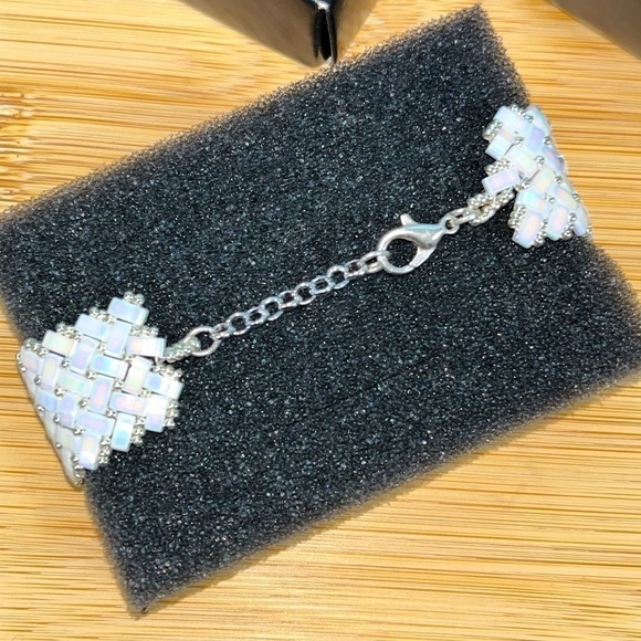 Brand New Pearlescent White Handmade Bracelet Miyuki Beaded Woven Minimalist - Picture 4 of 12